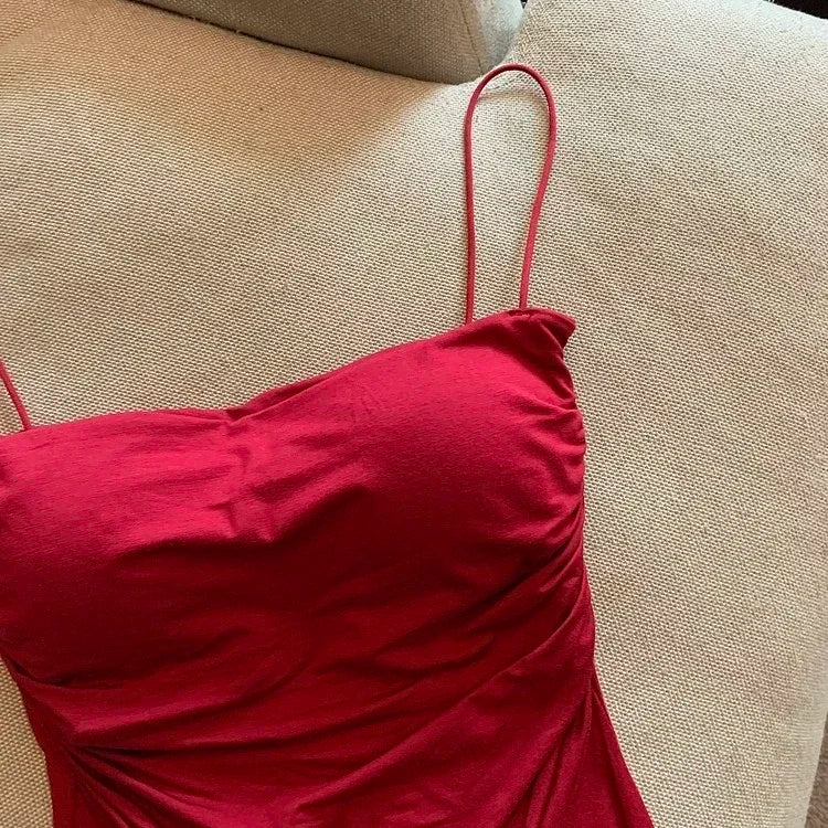 Women’s Sleeveless Seamless Tank Top with Built-In Chest Pads