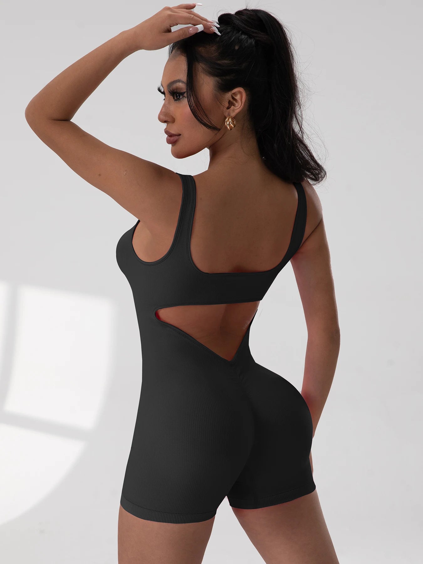 Backless Yoga Suit – U-Neck Sleeveless Sports Jumpsuit for Women