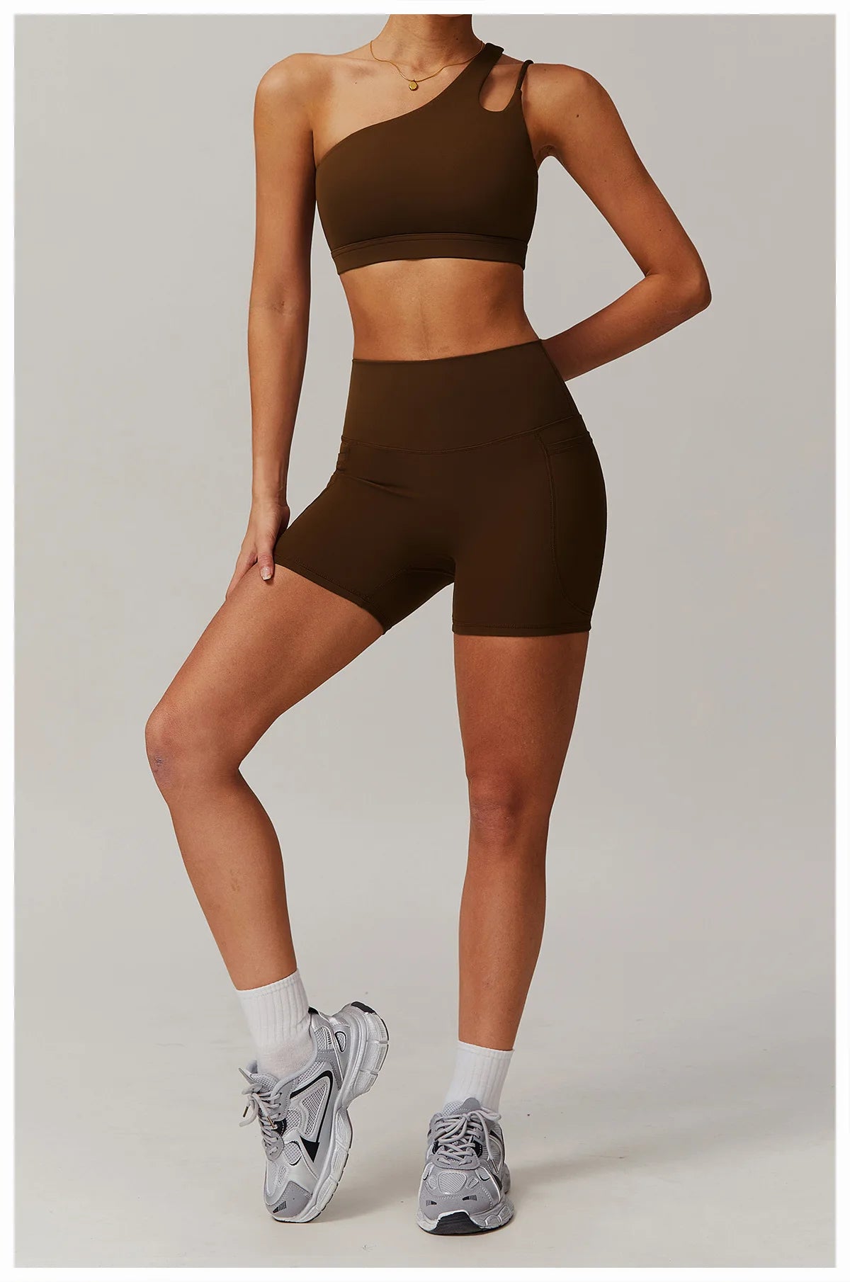 Women’s Shockproof Sports Bra with Oblique Shoulder Straps