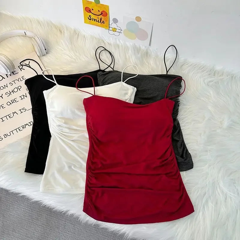 Women’s Sleeveless Seamless Tank Top with Built-In Chest Pads